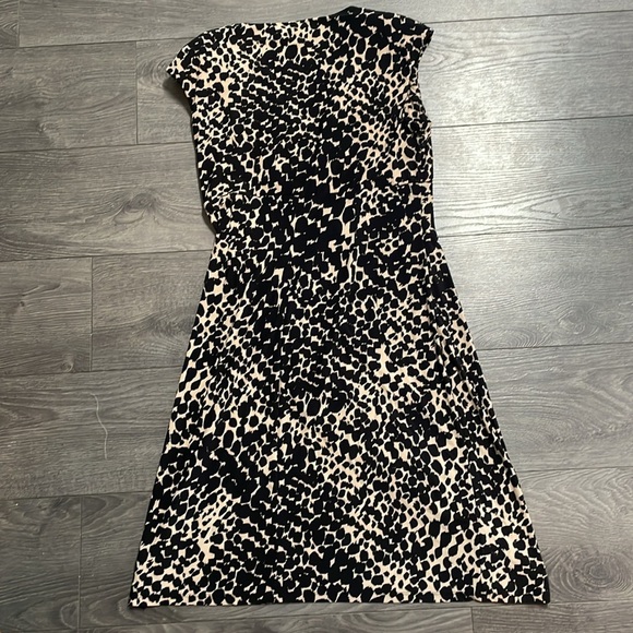 Lauren Ralph Lauren brocade Animal Print Front Ruched Sleeveless Dress Size 12 - Picture 3 of 11